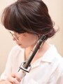 おくれ毛を巻くとこなれ感が出ます