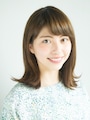 鎖骨あたりでコロンと跳ねる元気なヘア