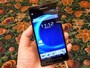 片手で扱えるスリムな5インチフルHD　高速スマートフォンELUGA X P-02E