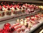 ルミネエスト TAKANO ショーケースには厳選されたいちごのスイーツがずらり