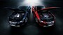 左：LC500h“S package”  (ディープブルーマイカ)、右：LC500  (ラディアントレッドコントラストレイヤリング)