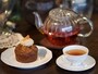 オーガニックのニンジンがたっぷり使われたキャロットケーキ。国産クリームチーズのフロスティングをのせて。
