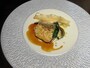 前菜2皿目 甘鯛の鱗焼き ジュ・ド・ポワソン ウドのデクリネゾン
