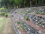 三の曲輪に残る石積土塁