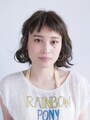 パーマがかかっているボブ