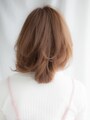 とにかく髪が多い人に似合うミディアムヘア