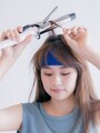 根元から毛先に滑らせて動きをつける