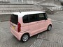 試乗車のカラーは、プレミアムピンク・パール