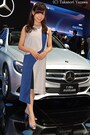歌原麻友／BENZ