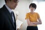 妻からのプレッシャービームを浴び続けると、夫は自信をなくし、プライドもズタズタに……