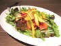 海藻とシーフードのシーザーサラダ ロメインレタスと野菜のリボン ディルドレッシング