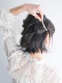 ヘアアクセサリーを留めたらできあがり