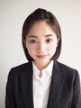 おでこをしっかり出したポンパドール