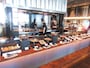 AWA LOUNGE 軽食のブッフェ台