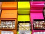 「ラ・リヴィエ・ドゥ・サーブル」の「生チョコ 千載通の石畳」（12個入税別900円）、「生チョコ パッション」「生チョコ ヴァンショー」（9個入り税別900円）