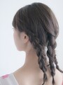 横から見ると編みこみ風に見える