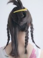 バックの髪を三つ編みにする