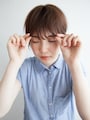 指先で細かい束感をつくる