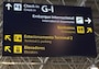 空港内の標識　英語併記とサイン表示で問題なく目的地へ辿り着けるはず！