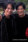  (右)新納慎也　神戸市出身。近作に『パジャマゲーム』『パレード』『スルース～探偵～』等の舞台、TVドラマ『風雲児たち～蘭学革命篇～』など多彩に活躍。（左）小西遼生　東京都出身。近作に『フランケンシュタイン』『戯伝写楽』『魔都夜曲』等の舞台、 TVドラマ『ドクターX』などで幅広く活躍している。（C）Marino Matsushima