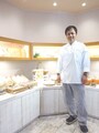 「アカシエ」オーナーシェフの興野燈氏
