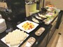 ウェスティンホテル東京「ザ・テラス」 軽食のブッフェ台