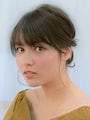 まとめ髪はほぐして、ラフさを出す