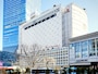 平成12年、渋谷の東急百貨店東横店の地下1階に「東急フードショー」がオープン。「食」を「ファッション」として捉え直し、「エンターテインメント性」を意識した「食のテーマパーク」として、地下食品売り場をリニューアルした。