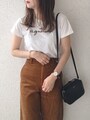 Tシャツと合わせると程よく秋らしさがプラスされておすすめ　出典：WEAR