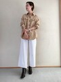 シャツジャケットやブレザーなどどのアイテムでも万能に使える　出典：WEAR
