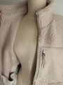 防風加工がされていて、厚みもあるのでしっかりあったか！