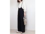 肩ひもが細いサロペットは大人っぽいのでアラフォー向け　出典：WEAR