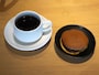 コーヒー（種類によって550円～600円）、どらやき（230円）