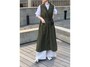 JWアンダーソンコラボの新作ワンピースはジレにもなる2WAY　出典：WEAR