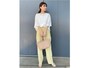 とろみ素材のアイテムは体のラインに沿ってくれるのでほっそり見えます　出典：WEAR