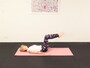 エクササイズ3：吐く息とともに両脚を床から離し、骨盤ニュートラルポジションをキープ