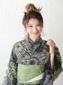 ミディアムヘアの驚くほど簡単な髪型・お団子風ヘアアレンジ
