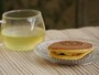 シャトレーゼ「YATSUDOKI バターどら焼き」。幅広いドリンクを相性抜群