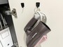 収納に困るドライヤーも掛けやすくなる
