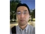iPhone 14のフロントカメラを使い、暗い場所で撮影した写真