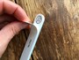 セリアの「ピールオフネイルフィルム」はやすりが傷んだらはがすことができる