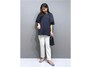 ネイビー＆白の配色も好感度が高く、きちんと感もあるのが◎　出典：WEAR