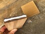 ダイソーの「木工用 接着剤」をぬる