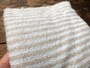 ダイソーの「枕カバー（パイル）」は優しい肌触り