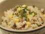 沖縄風炊き込みご飯のジューシー。沖縄そばと一緒に注文することが多い （C）OCVB