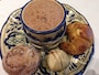 菓子パンとホットドリンクのみで過ごす人も多い