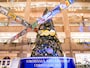 ランドマークプラザ1階「サカタのタネ ガーデンスクエア」のメインツリー「IMAGINATION FILM TREE」