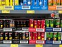 ドバイのスーパーに並ぶポテトチップスはお手頃価格