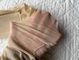 透け感はあるものも、肌馴染みのよい色