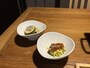 締めの食事の前に、サプライズで選べる小鉢が登場